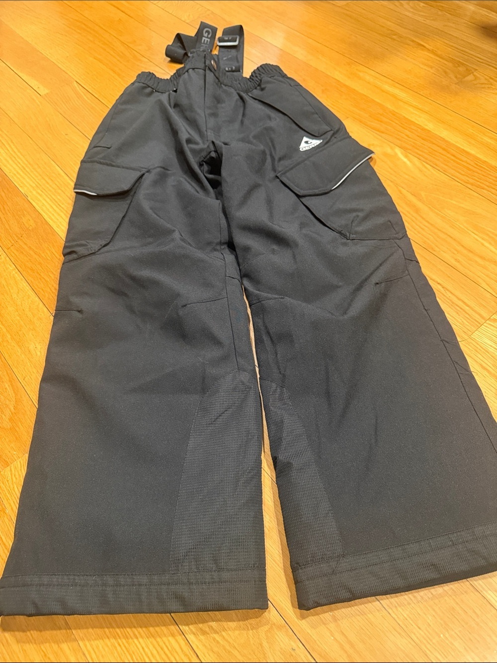 Gerry boys snowpants size m-10/12 .